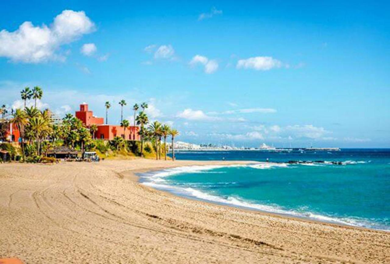 Appartamento Precioso Apartamento Cerca De La Playa. Benalmádena Esterno foto